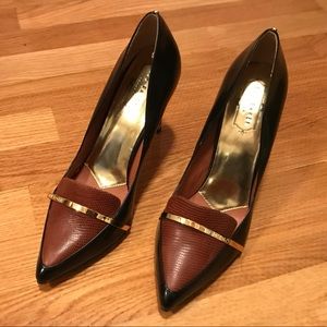 Ted Baker Black and Brown 4” Pumps Sz 8.5